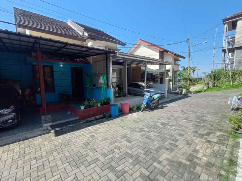 rumah komplek padaasih 6 menit smkn 3 cimahi