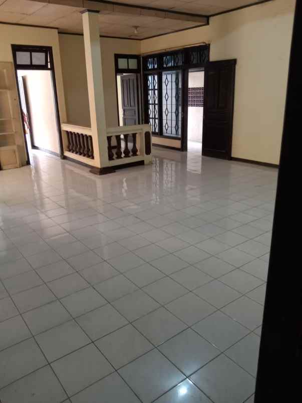 rumah kumudasmoro semarang barat