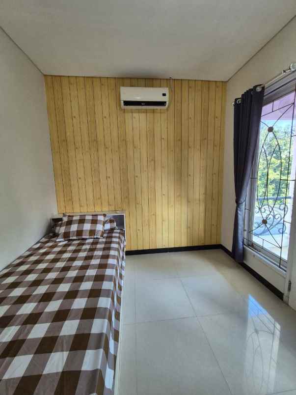 rumah laguna regency pakuwon city siap huni furnish