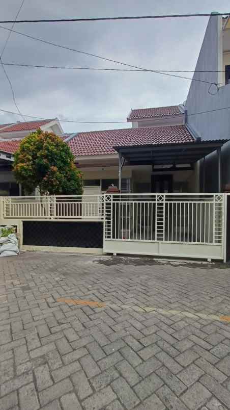 rumah lebak indah baru renov perumahan one gate system