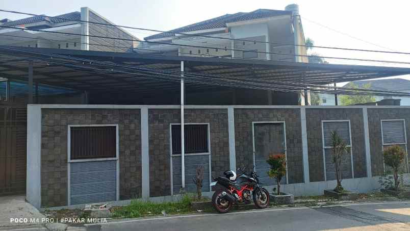 rumah lux di pasteur bandung ada kolam renang