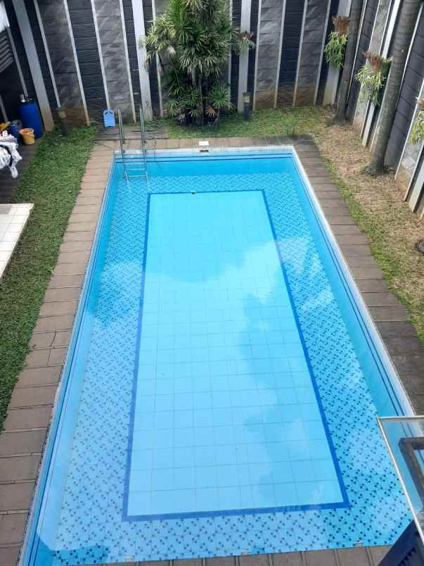 rumah lux di pasteur bandung ada kolam renang