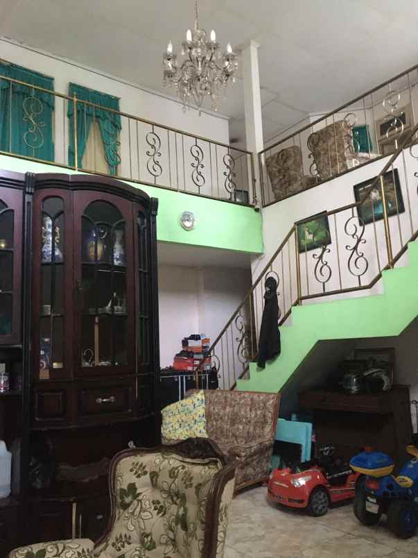 rumah megah mewah di komplek pondok bambu duren sawit