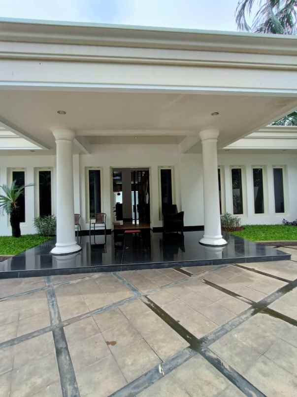 rumah menteng