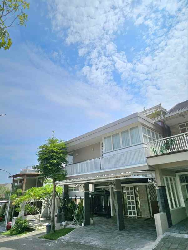 rumah mewah cantik jual cepat 2 lantai