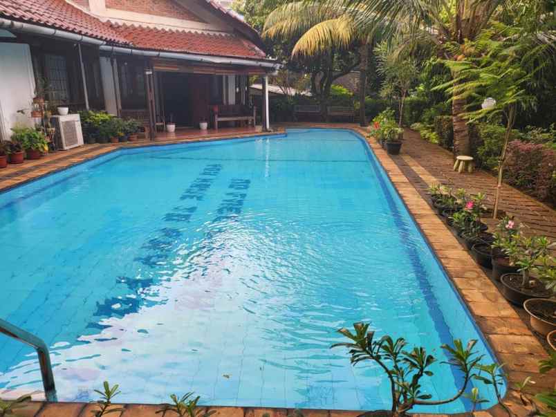 rumah mewah srengseng sawah jakarta selatan