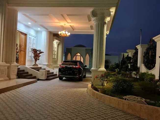 rumah mewah super premium puri arga golf bsb semarang