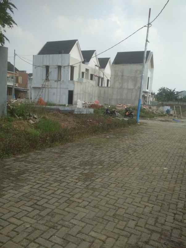 rumah minimalis modern di pinggiran kota