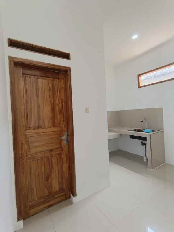 rumah modern bebas banjir di pusat kota bandung