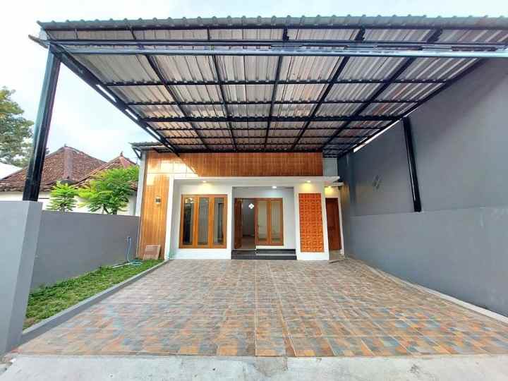 rumah modern free biaya pajak dan notaris di sleman