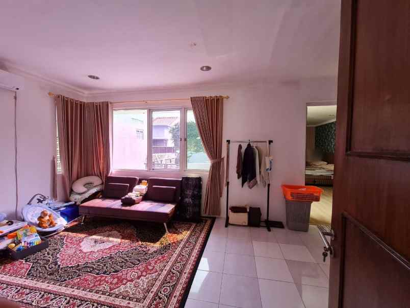 rumah modern hommy mahogany residence cibubur