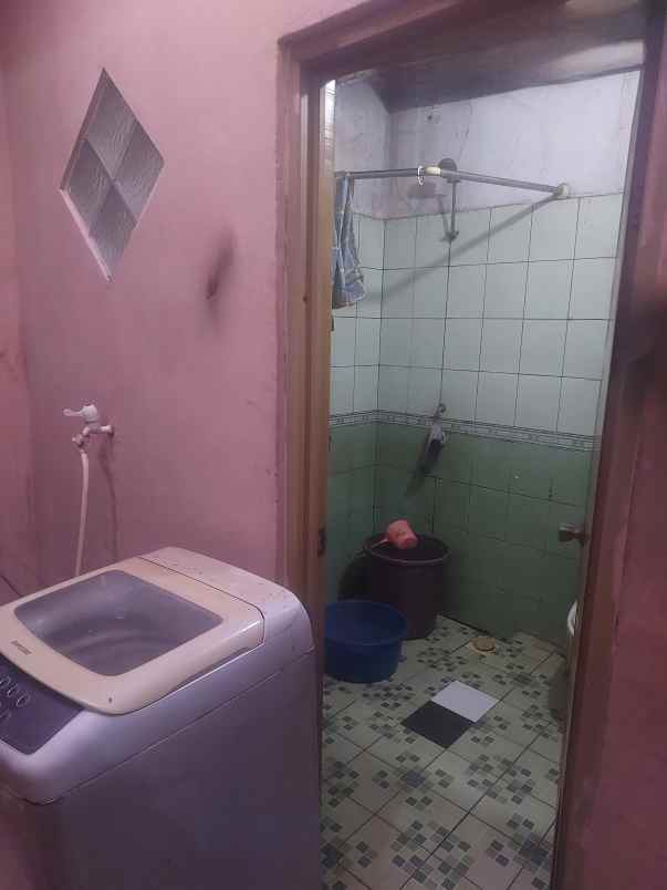 rumah nempel kawasan serpong