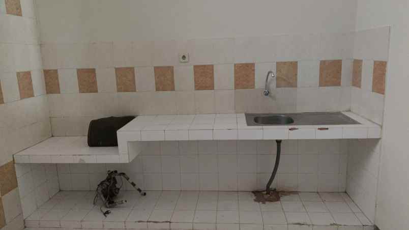 rumah pakuwon city siap huni under 2 m surabaya timur