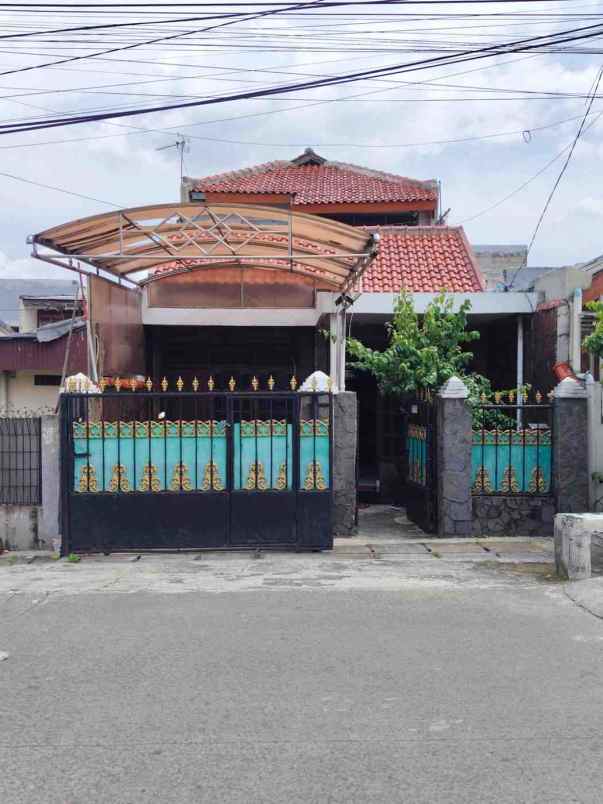 rumah pinggir jalan strategis di abadinaya depok