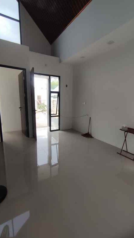 rumah scandinavian kedawung cirebon