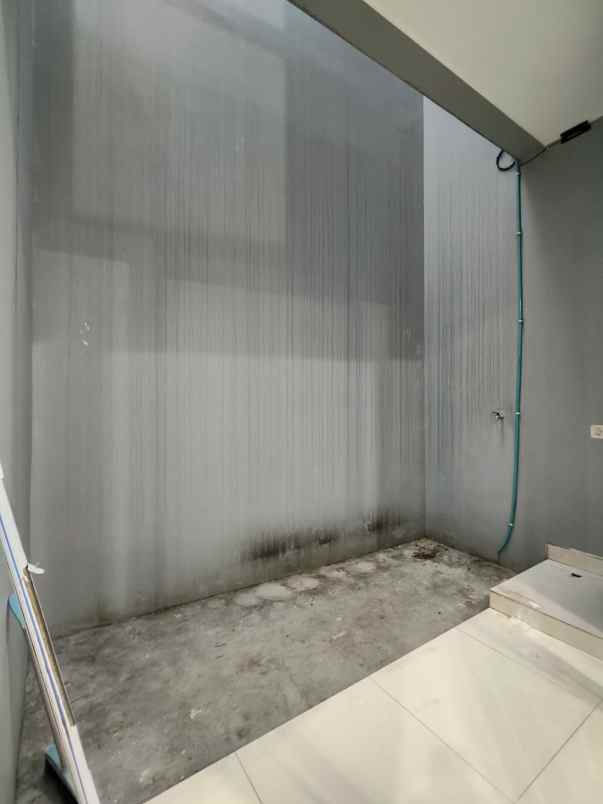 rumah second dalam cluster di cilangkap jaktim