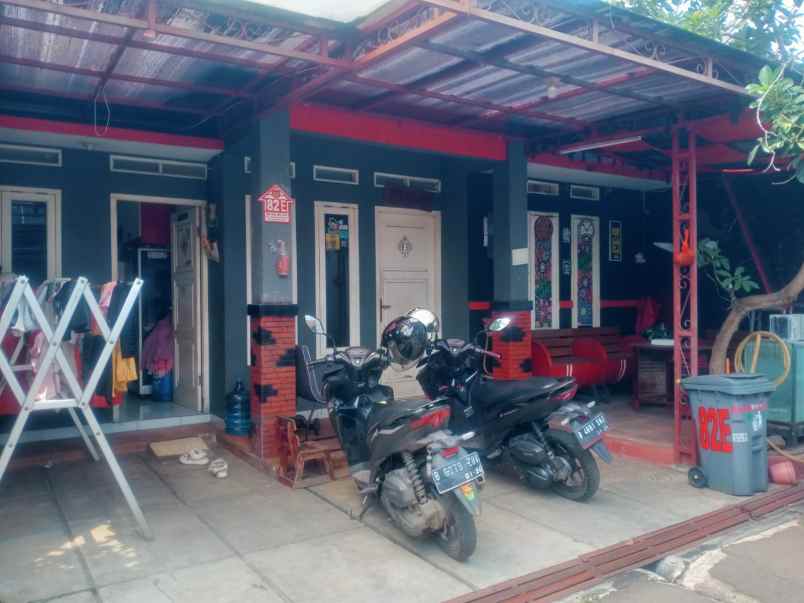 rumah second di yanah baru depok