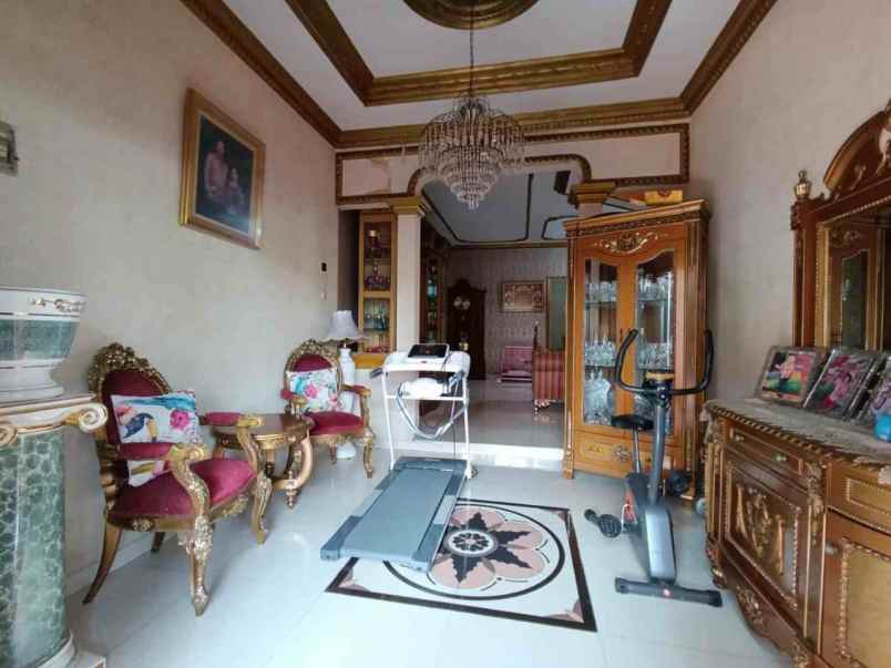 rumah second hook di bukit novo pancoran mas depok