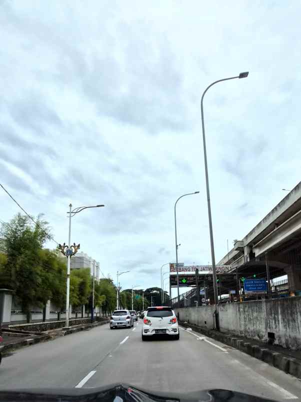 rumah secondary dalam townhouse di pondok bambu