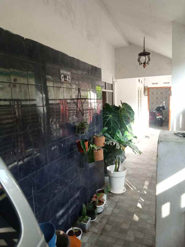 rumah seken siap huni