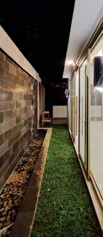 rumah semi furnish siap huni di discovery bintrao