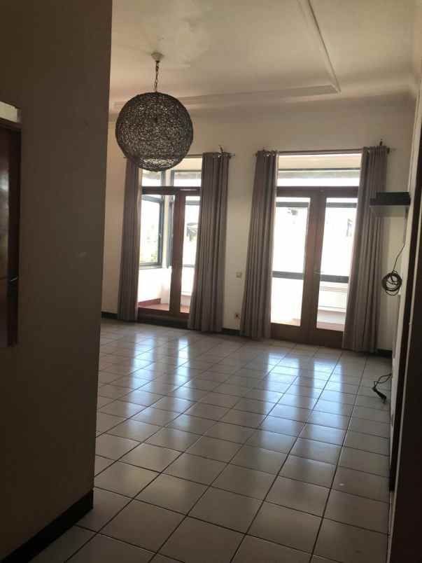 rumah sewa kawasan sukajadi dekat ke pvj