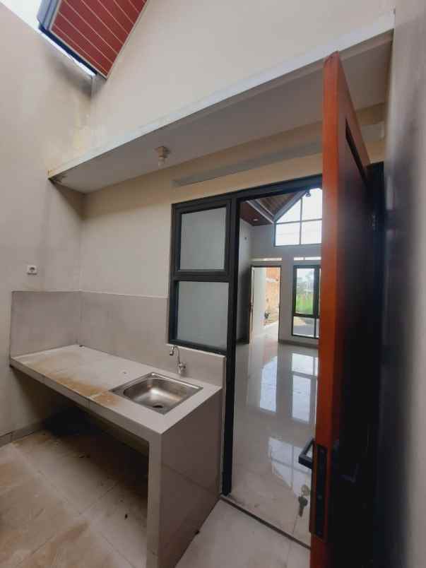 rumah siap huni cluster pocis serpong pamulang