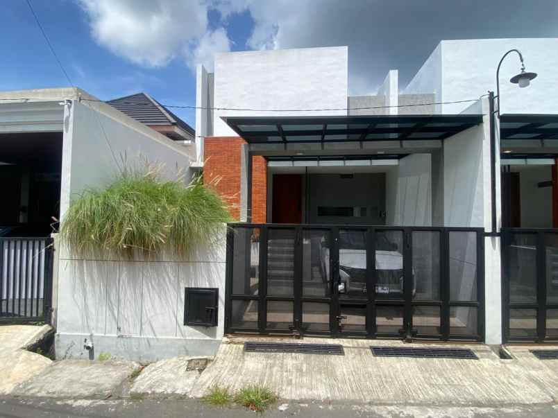 rumah siap huni cocok untuk homwstay di ngaglik