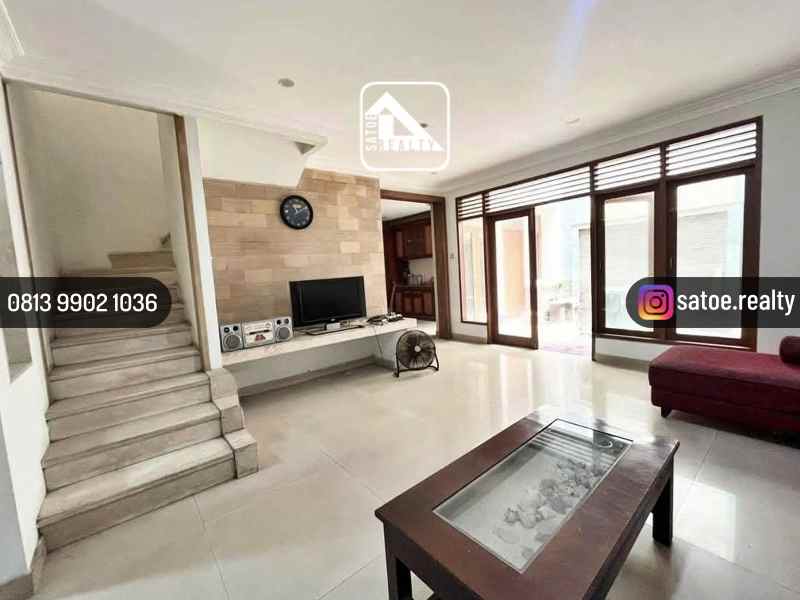 rumah siap huni dekat area kramat pela kebayoran baru