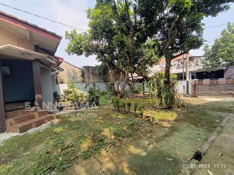 rumah tanah luas belakang margo city depok rn