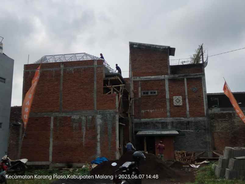 rumah termurah 2 lantai karangploso malang