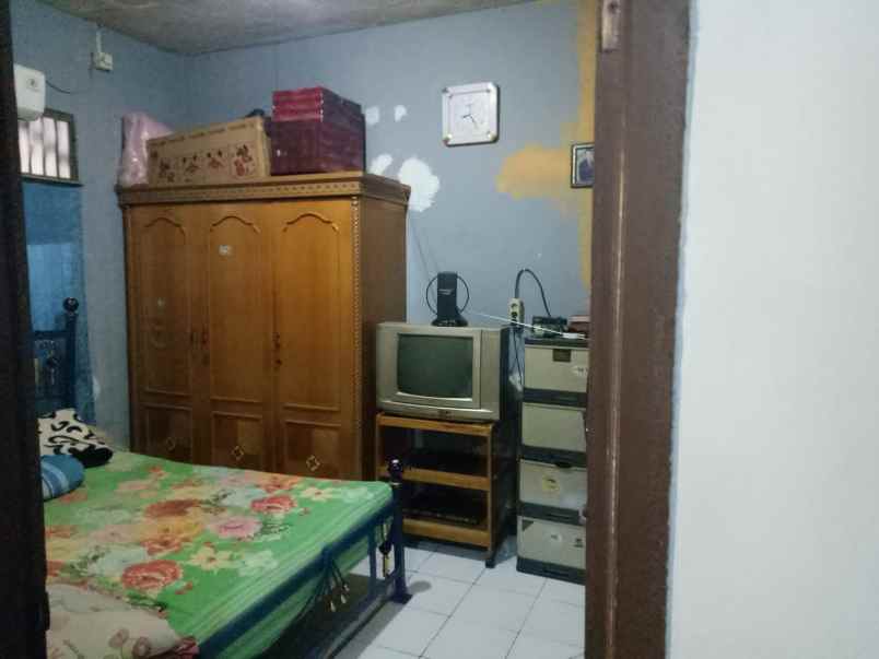 segera b u rumah tinggal depan jalan