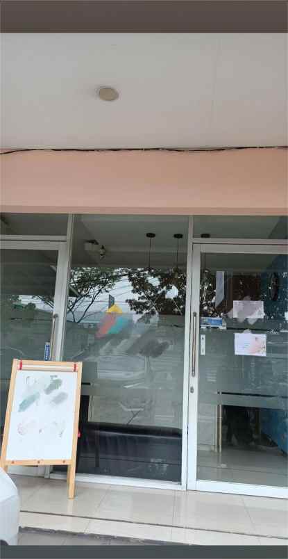 sewa ruko 3 lantai mainroad kota bandung parkiran luas