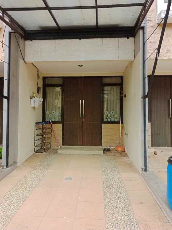 take over rumah 150 jt golden cinere depok