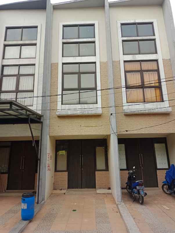 take over rumah 150 jt golden cinere depok