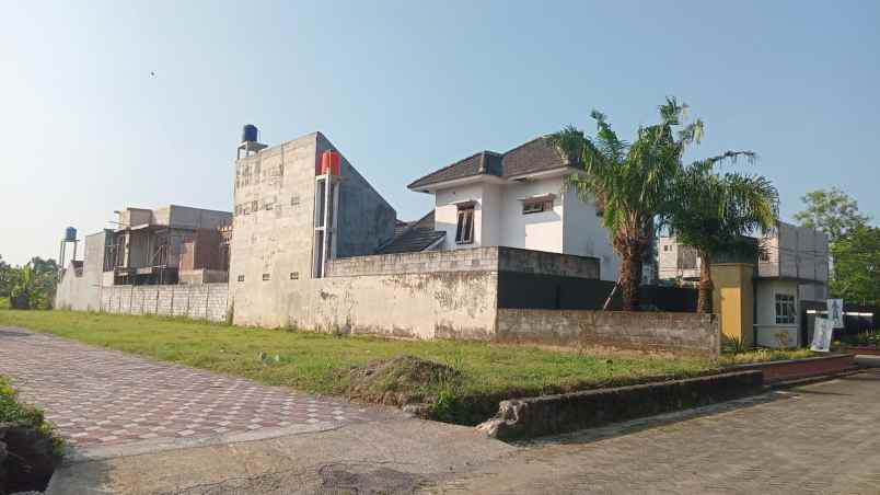 tanah jogja 3 menit kampus unriyo maguwoharjo