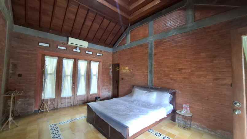 villa joglo dekat ring road maguwoharjo sleman