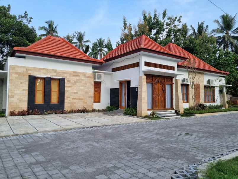 villa para artis di kawasan borobudur sisa 2 unit