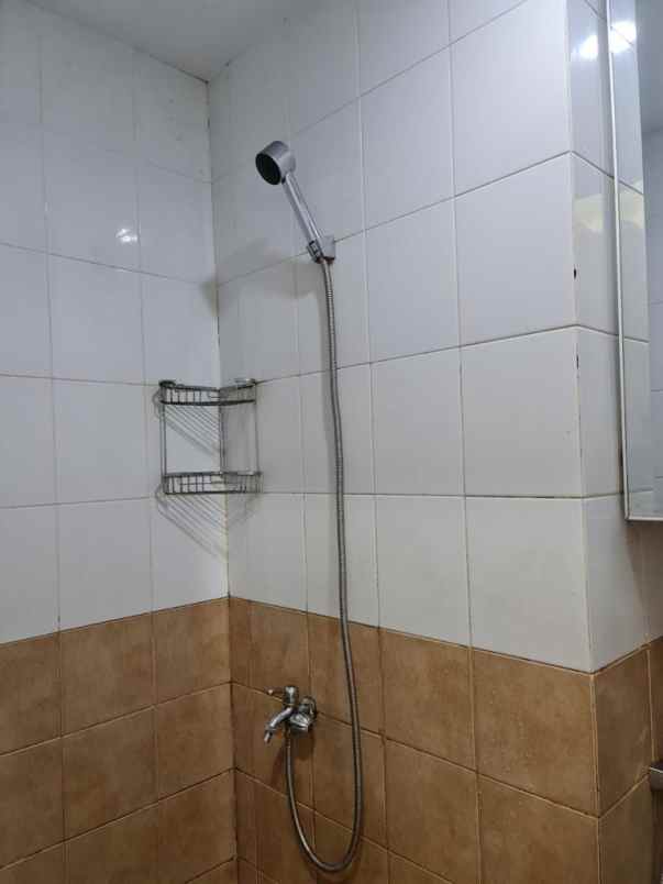 apartemen 2 br furnish siap huni di green pramuka mall