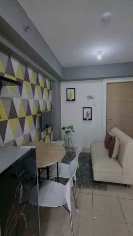 apartemen educity yale 2br full furnish lantai 29