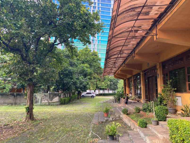 di tanah bonus rumah kantor jakarta selatan