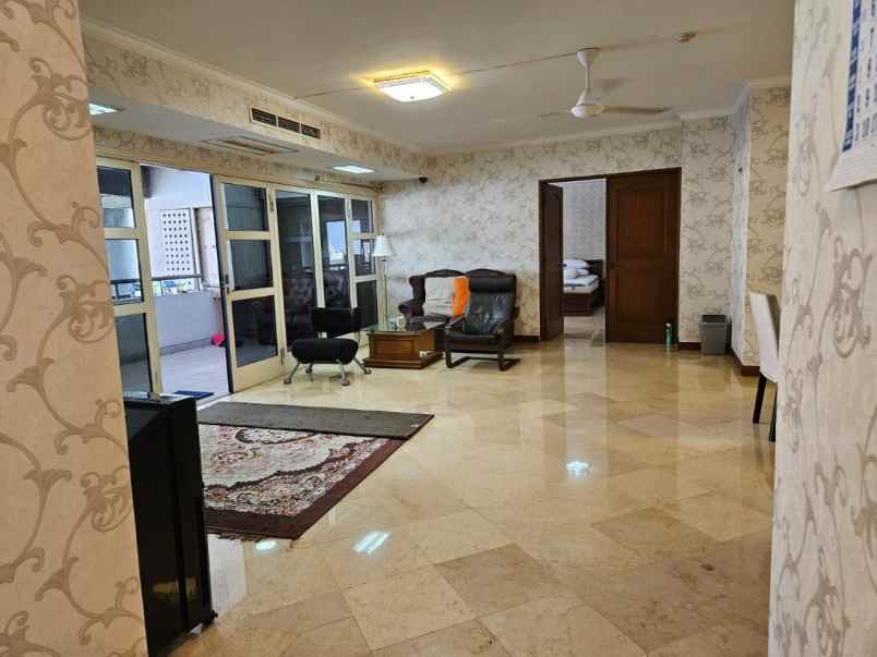 dijual apartemen apartemen grand tropic