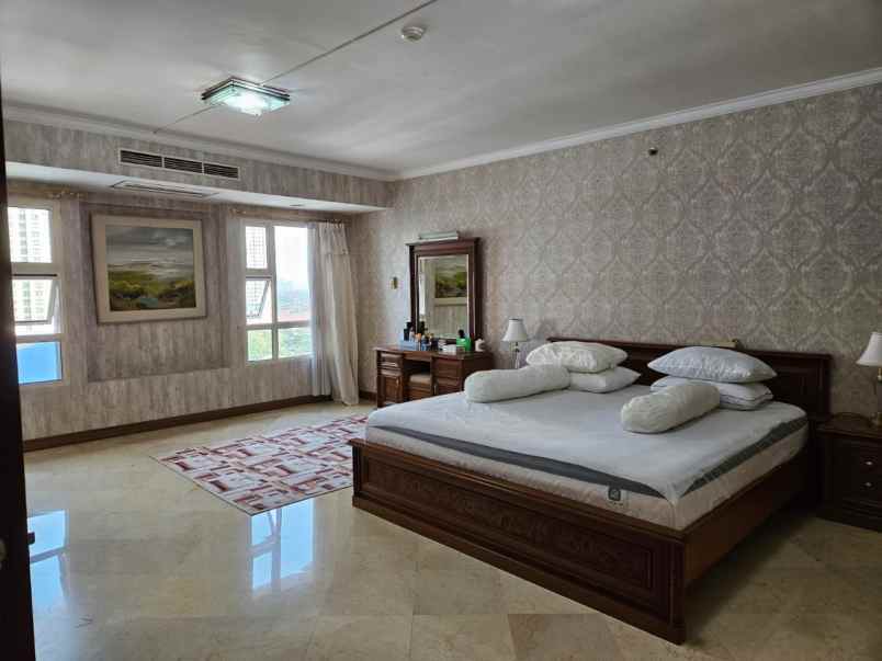 dijual apartemen apartemen grand tropic