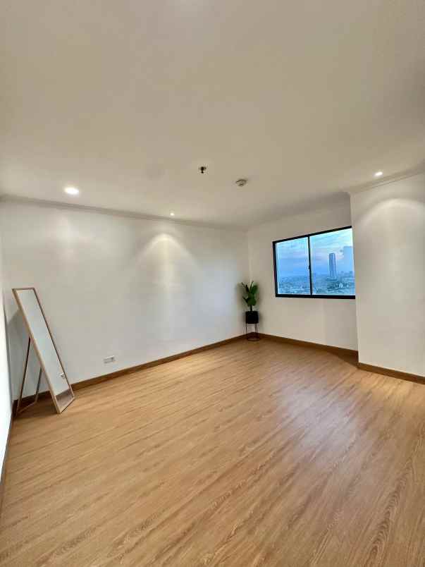 dijual apartemen apartemen permata senayan