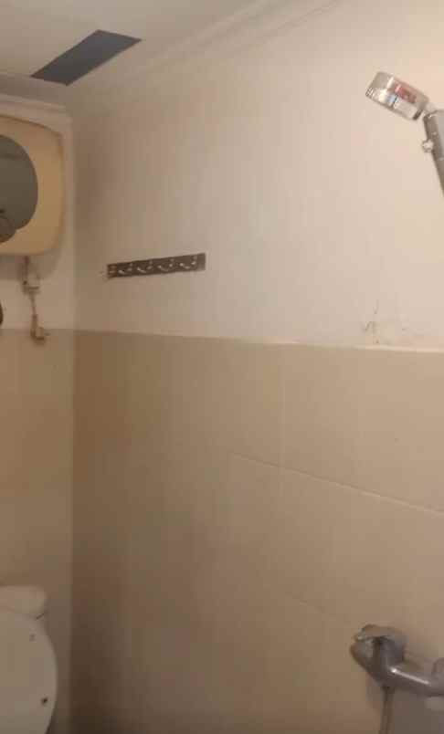 dijual apartemen raya darmo permai