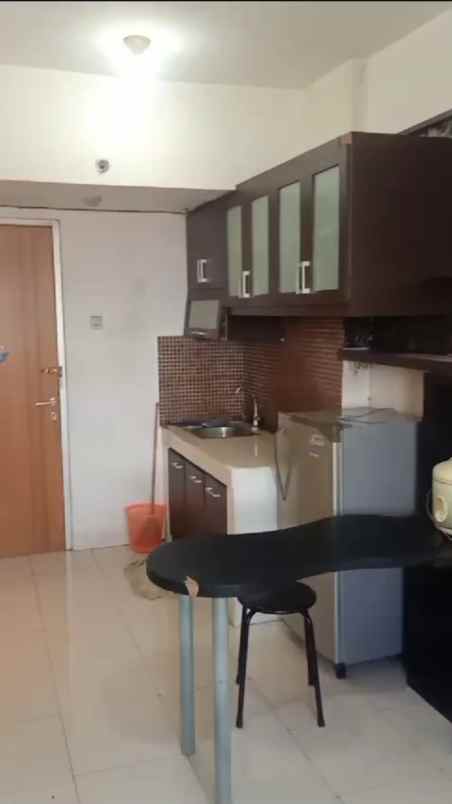 dijual apartemen raya darmo permai