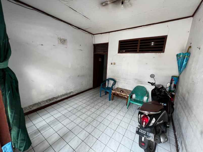 dijual cepat bu kost 16 pintu di petojo selatan