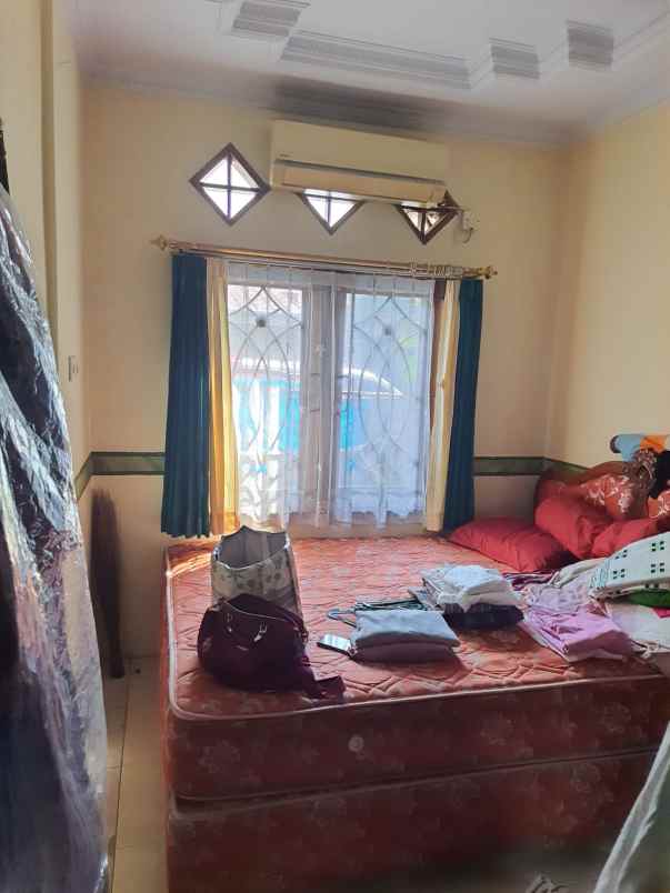 dijual cepat rumah 2 lantai di cilodong depok