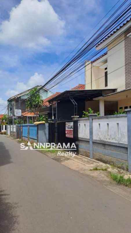 dijual cepat rumah 2 lantai kukusan depok rinindar