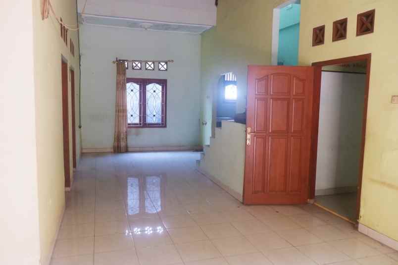 dijual disewakan rumah strategis